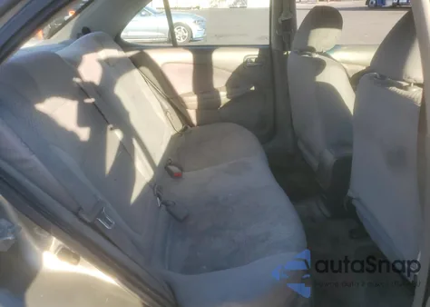 2004 Nissan Sentra 1.8 z USA, uszkodzony, nr VIN 3N1CB51D64L890585